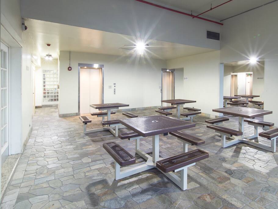Bench,Chair,Furniture,Dining Table,Table