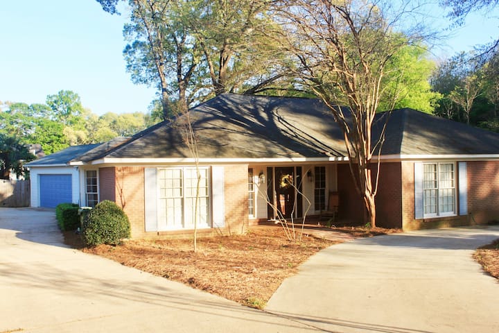 Southern Hospitality w/ no cleaning fee