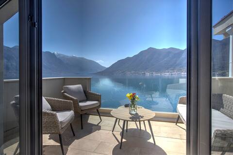 Authentic Boka Bay Penthouse with magic view
