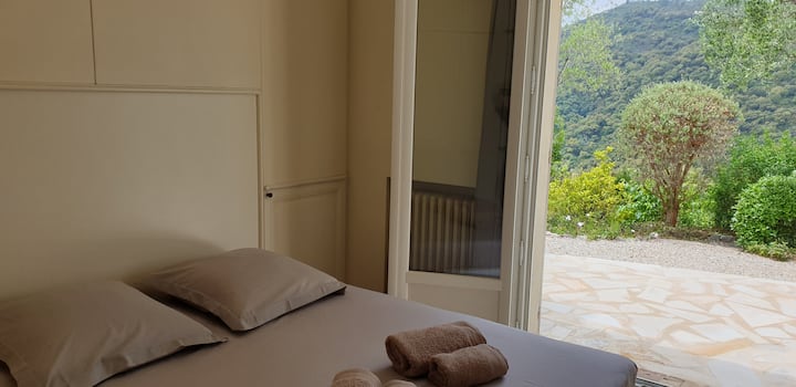 ห้องนอนใหญ่ 1 เครื่องปรับอากาศ