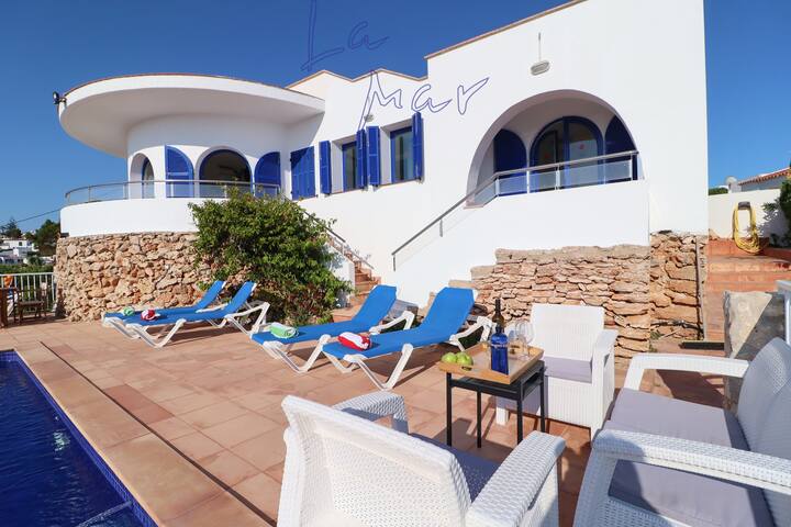 La Mar | Front line villa with Sea and Beach views gallery image 5