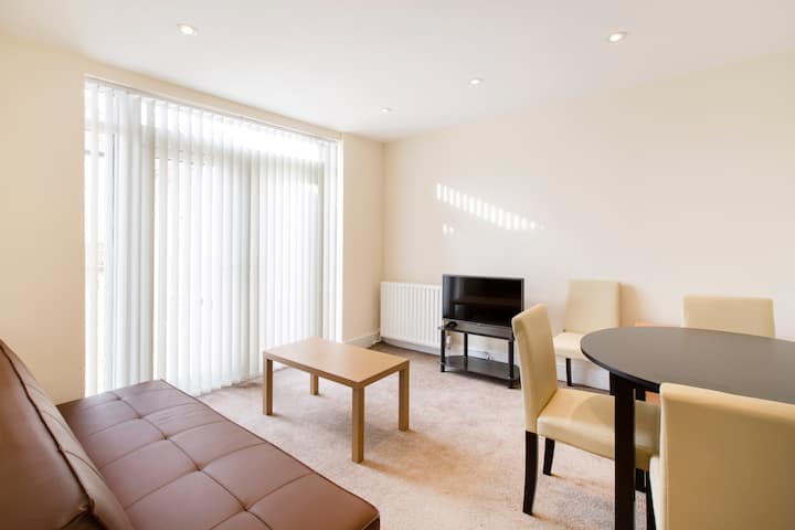 Oxford Business Park Apartments + Parking + Wifi - Oxfordshire