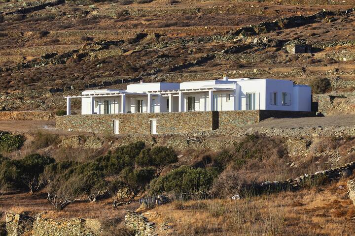 Green Luxury Villas: 4 Bedrooms, 4 Bathrooms gallery image 2