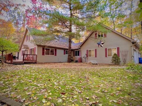 Great Oaks Cottage - with Hot Tub!