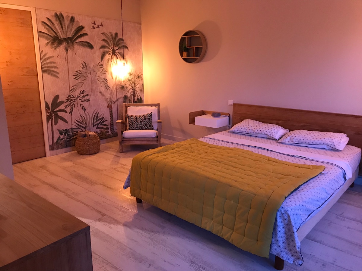 主卧套房直接俯瞰阳台