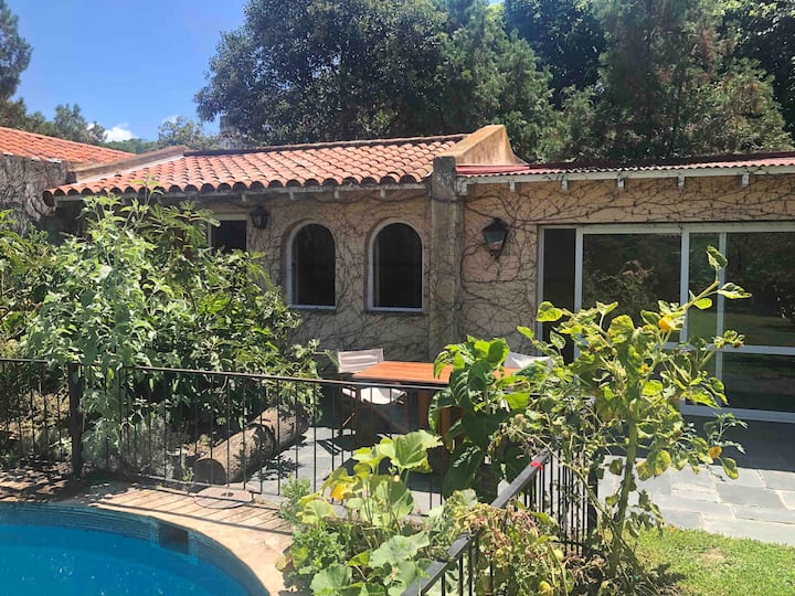 Apartment with garden and pool in Acassuso