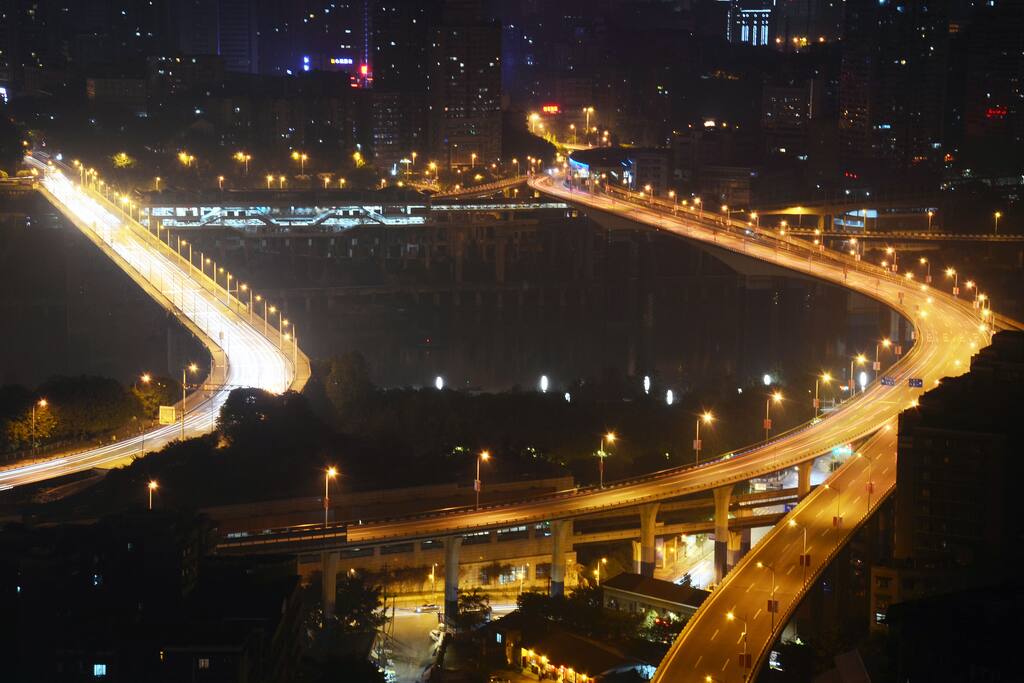 窗外温柔的夜景!