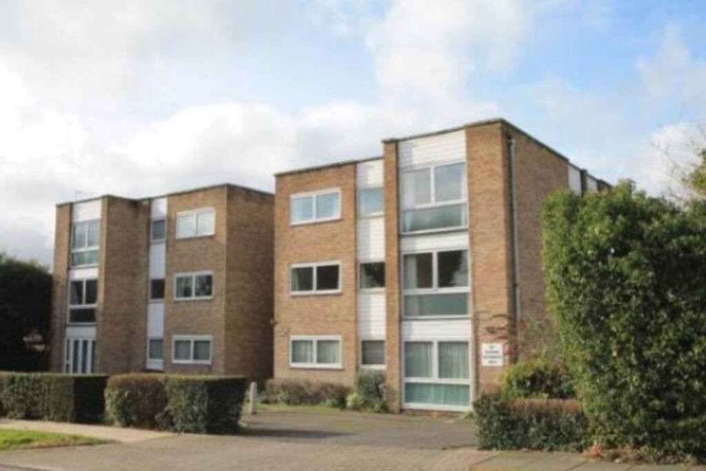 well maintained with parking out the front and to the rear