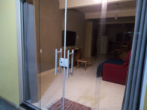 Popular Airbnb listing: Casa do Deca Toledo / 500 meters from Historic Downtown in Paraty