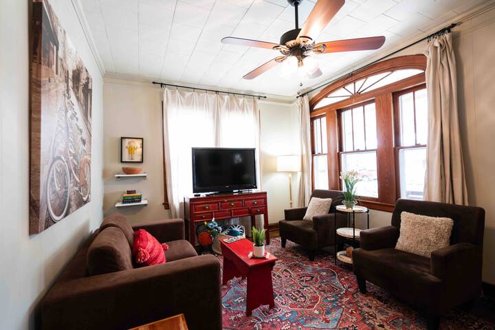Evangeline Main House - Lafayette, LA