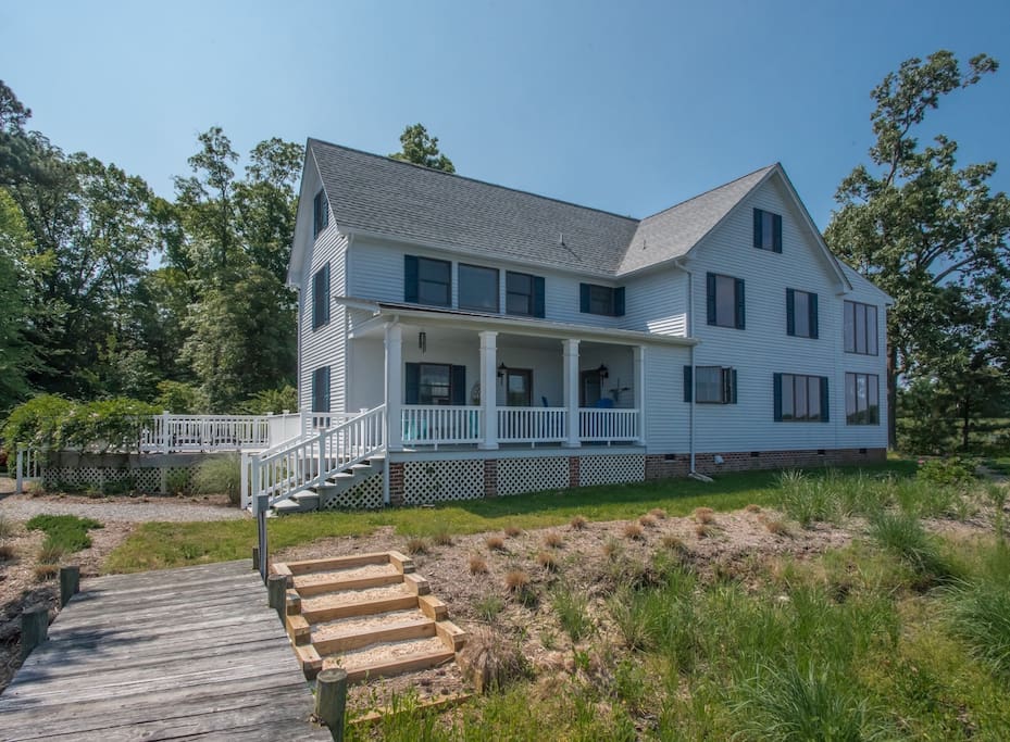 Northern Neck Sunset Central Houses for Rent in Lottsburg, Virginia, United States