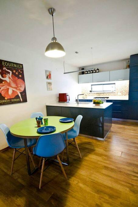 Kitchen & Dining Area