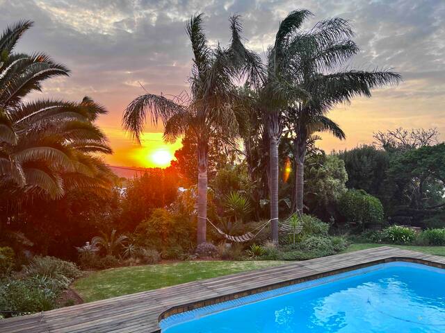 Sunny Open living family home in the Winelands gallery image 2