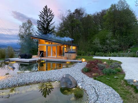 Nice Poolhouse above Klagenfurt