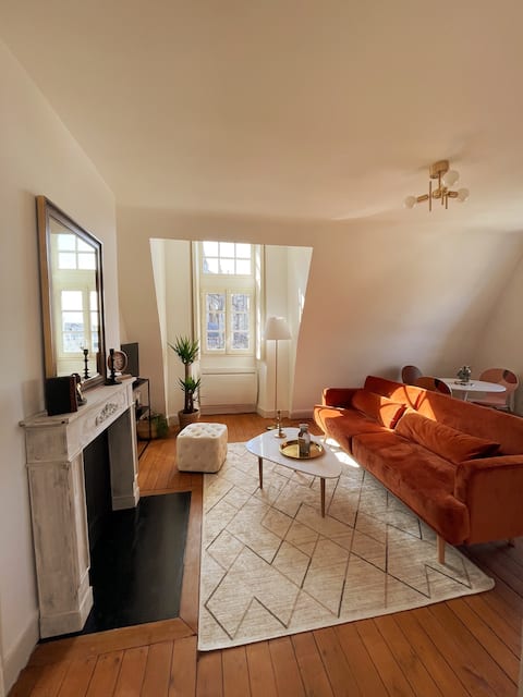 Top Airbnb: ✨Stunning cathedral views ✨ à Tours