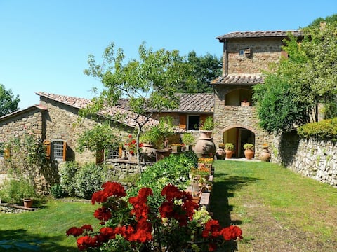 Top performing Airbnb: Selvabella in Chianti B&B. Lo Scricciolo Suite in Greve In Chianti