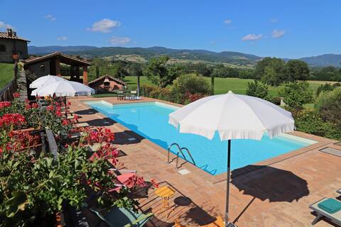 Villa for 22 people w/private pool