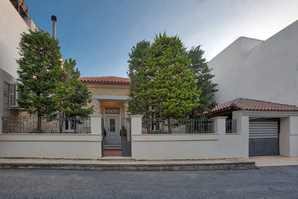 facade of the house