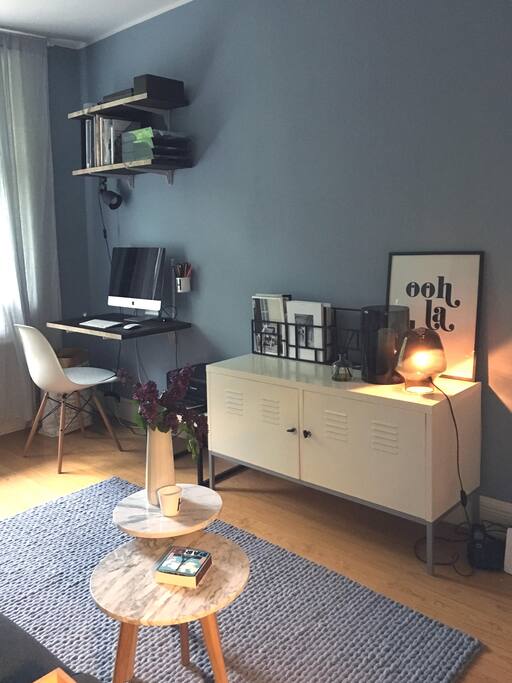 Wohnzimmer/Arbeitsplatz