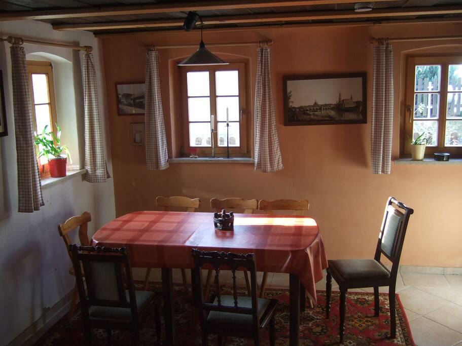 Das Wohnzimmer, die ehemalige gute Bauernstube.
