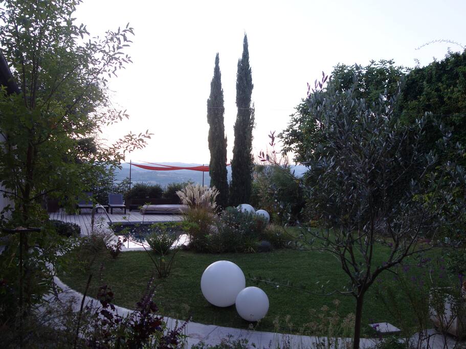 Vista del patio e della piscina