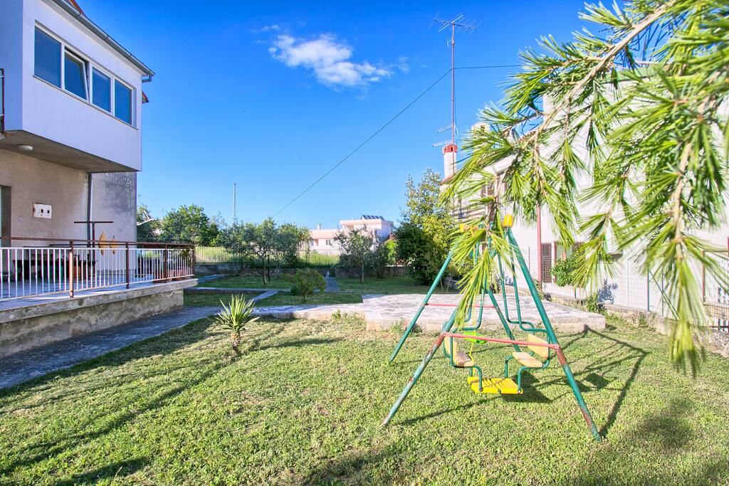 Holiday apartment Alen in Pula for 6 persons with private Parking and yard