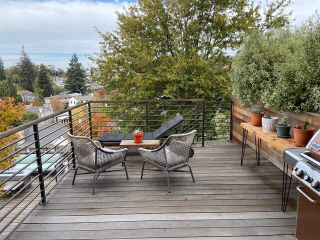 Handsome Home and Gardens near Lake Merritt