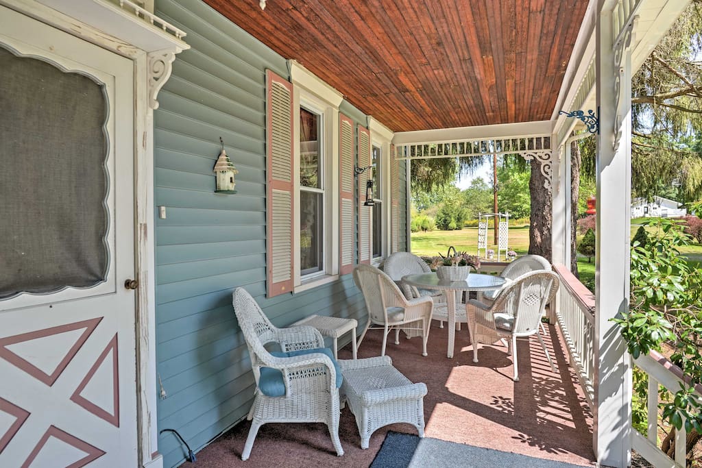 The home's quaint and charming atmosphere offers an ideal space to relax and unwind.