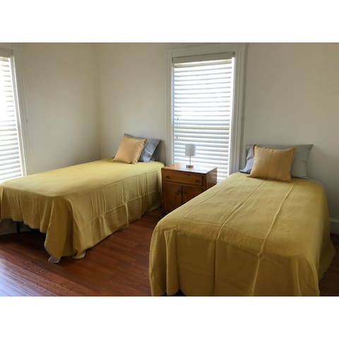 2 Cozy Twin Size Bed @ Shared House (Framingham)