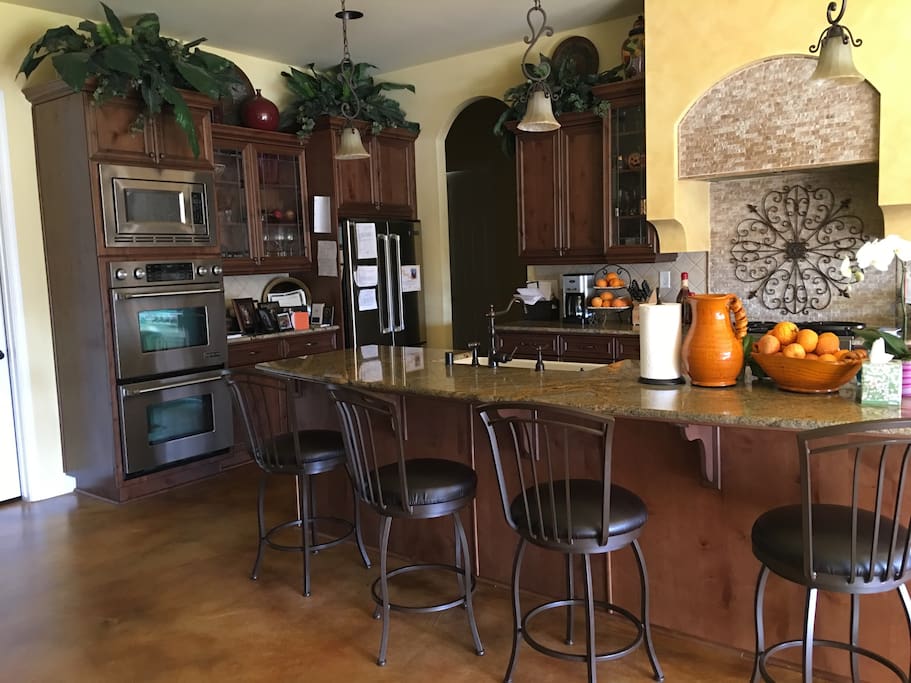 Gourmet kitchen