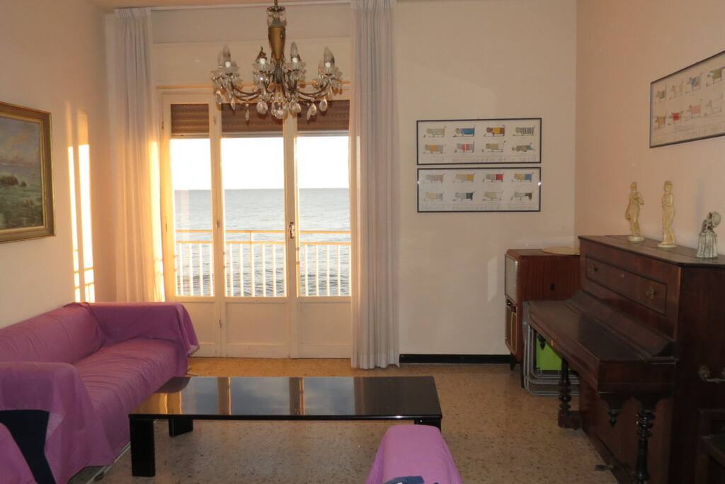 Soggiorno vista mare