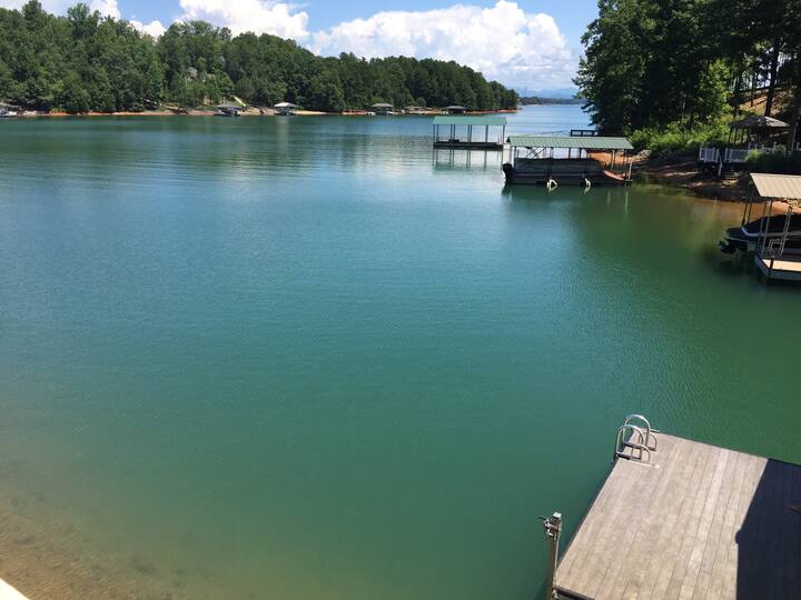 10 Best Airbnb Vacation Rentals Near Lake Keowee, South Carolina Updated 2024 Trip101