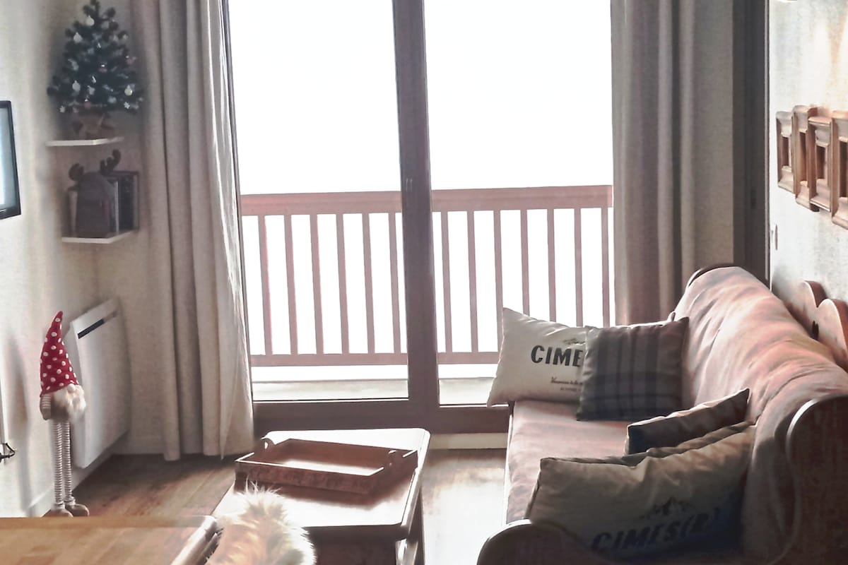 Top Airbnb: From 03.28 to 04.11: €38 per night or €330 per week in Saint François Longchamp