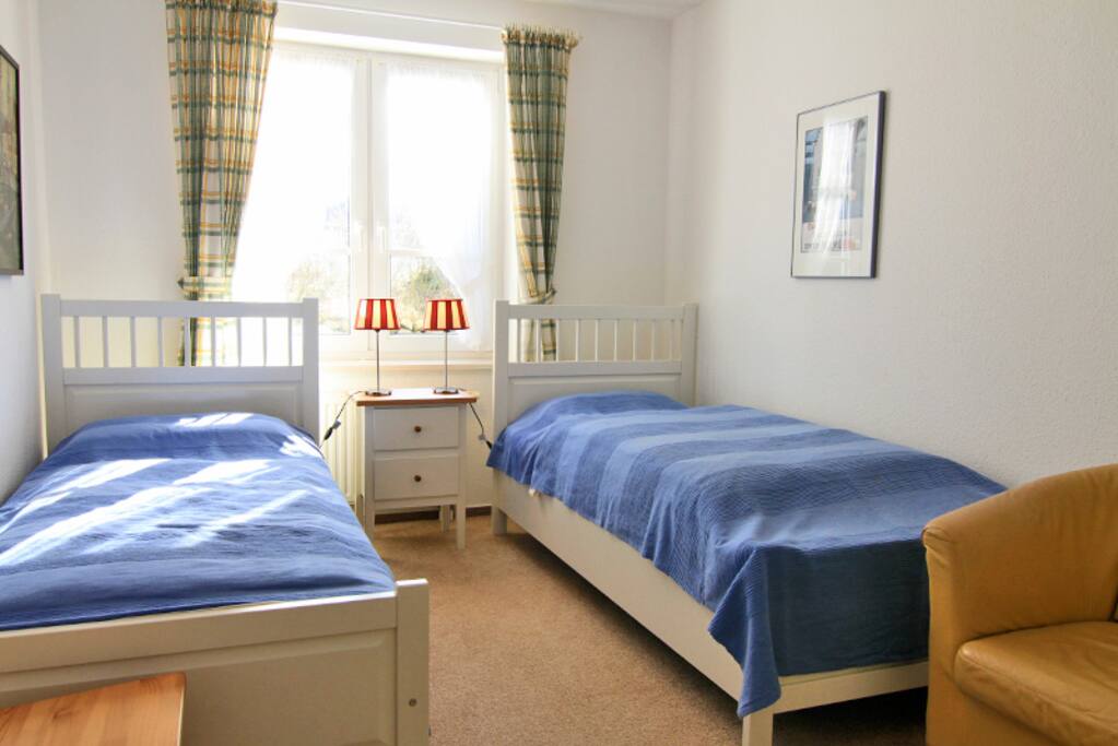 Schlafzimmer 2