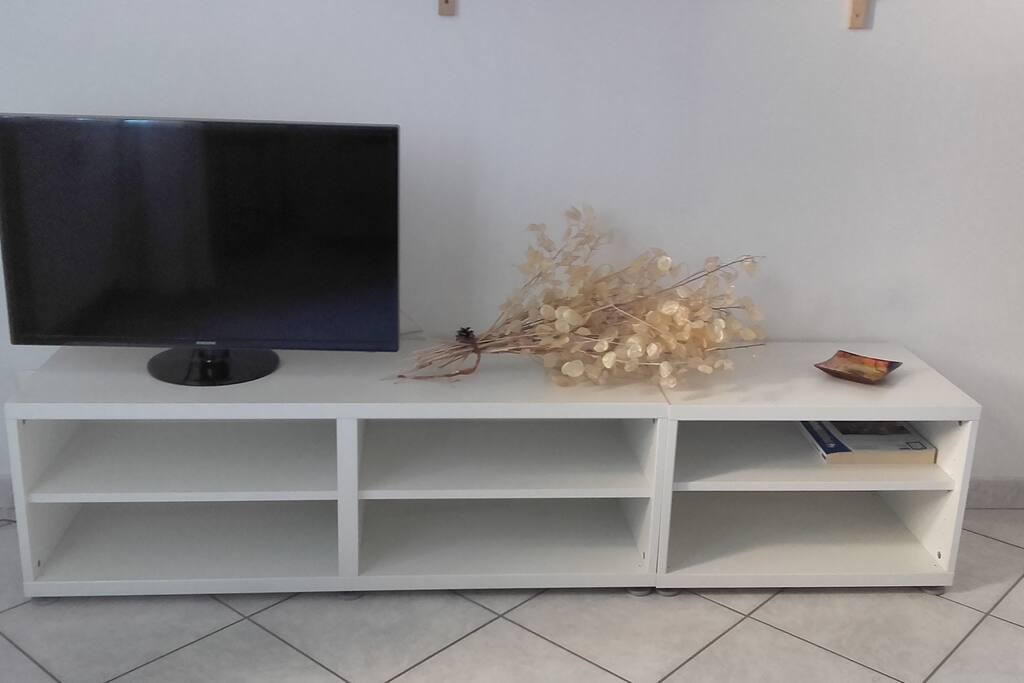 TV