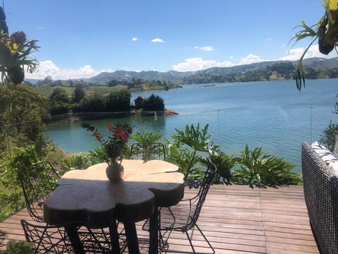 Casa los Nidos privacy,lake access,Hot tub