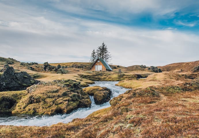 Storybook Cabin, Kirkjubæjarklaustur, Iceland