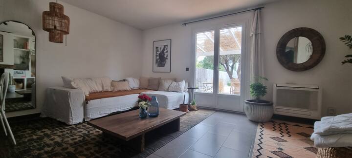 Maison Chaleureuse Avec Piscine - Var
