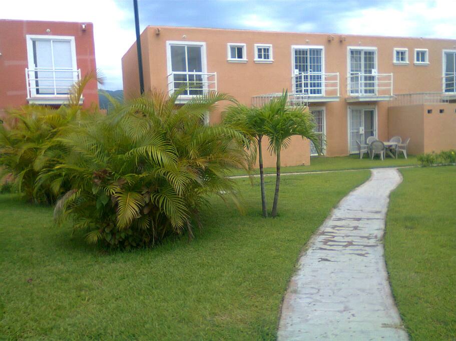 Mesa exterior para jardín