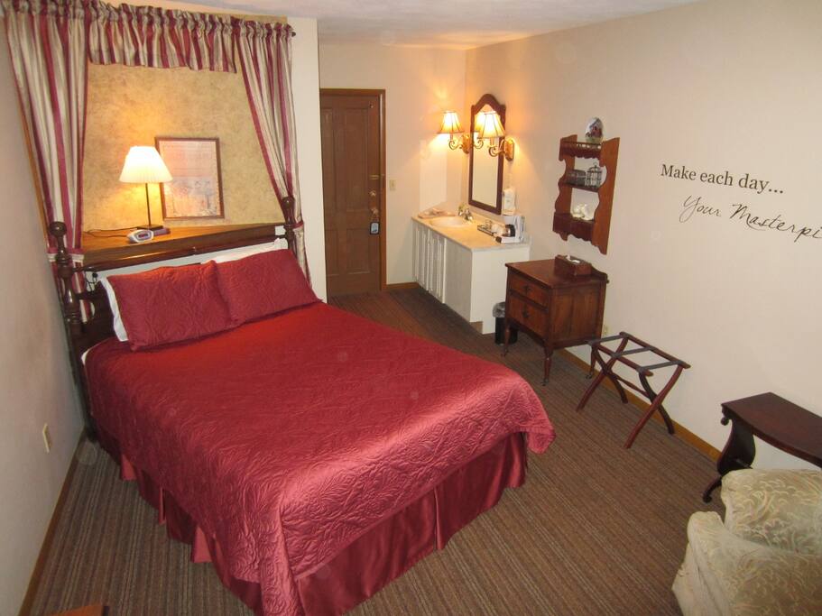 Comfy queen room with a private bath