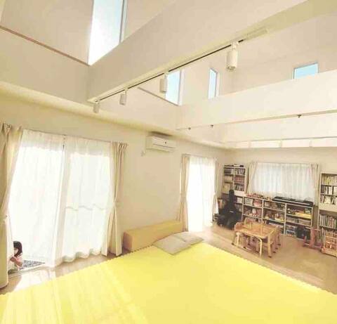 [Entire house] Straight living room/rooftop garden/Excellent toys/Childcare cheering/Easy access to 