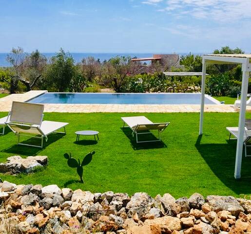 Villa Fichi d’India – Piscina – Vista mare – Pool gallery image 2