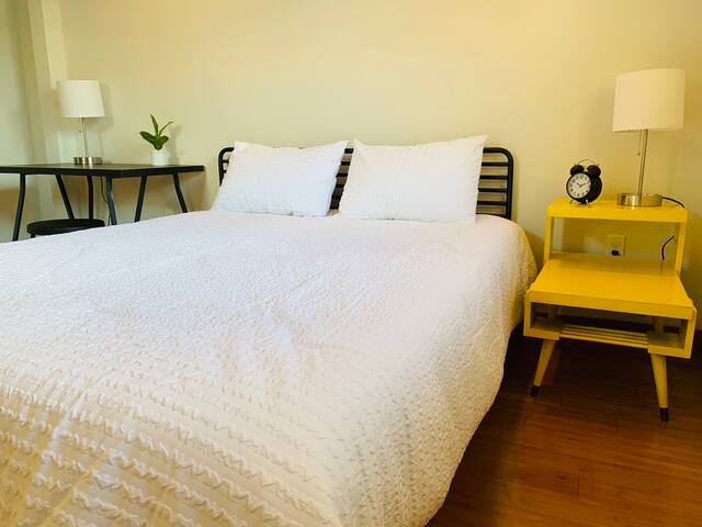 Modern Guest Suite