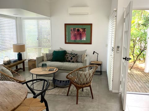 Inspiring, light-filled, modern unit