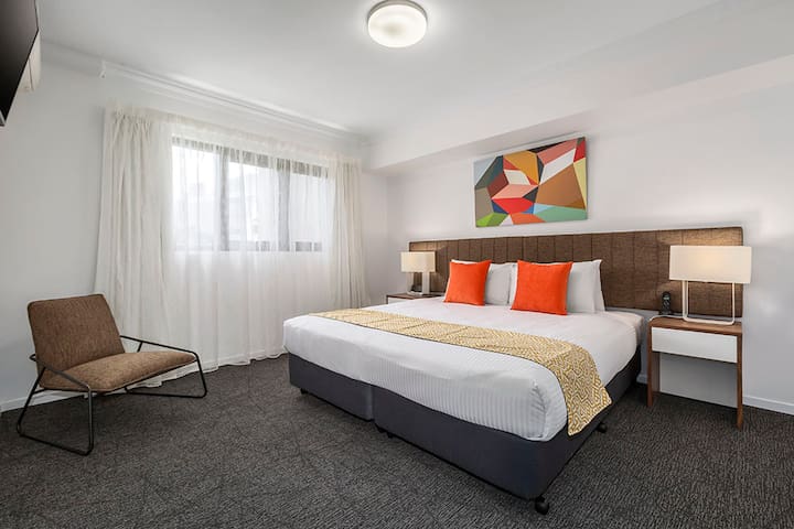 Stunning Executive Three Bedroom Apartment