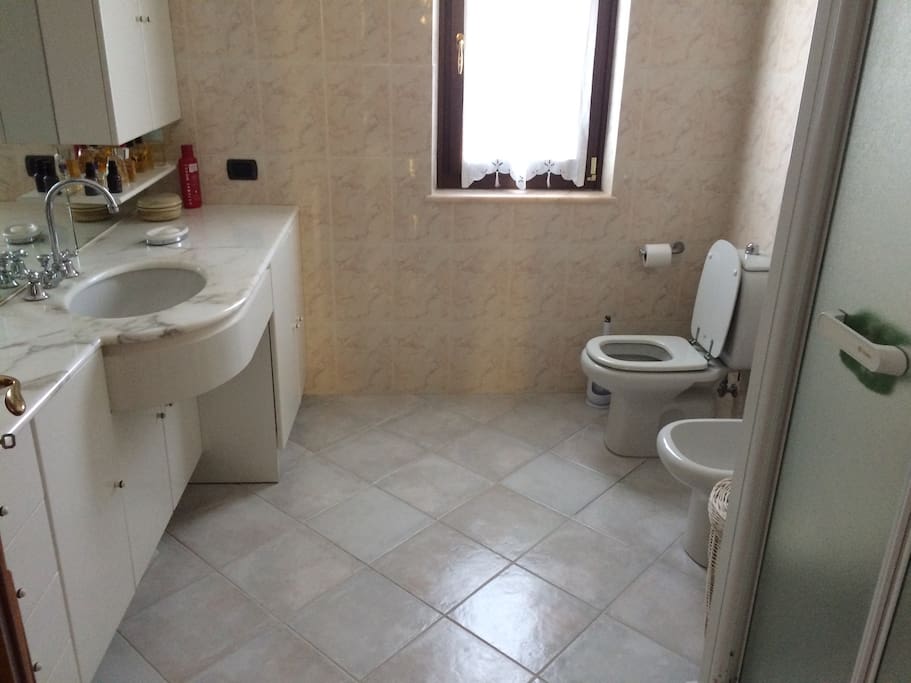 bagno con doccia