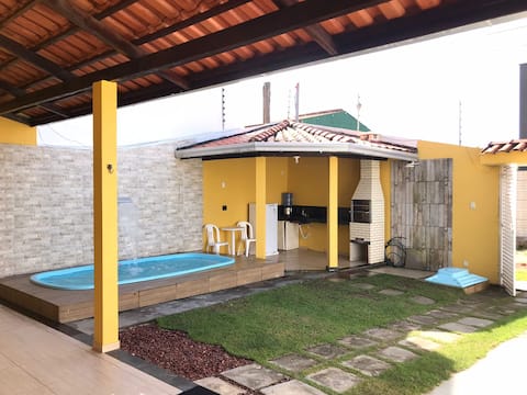 Imóvel de sucesso: Yellow House on Guaibim/Taquari Beach em Valença
