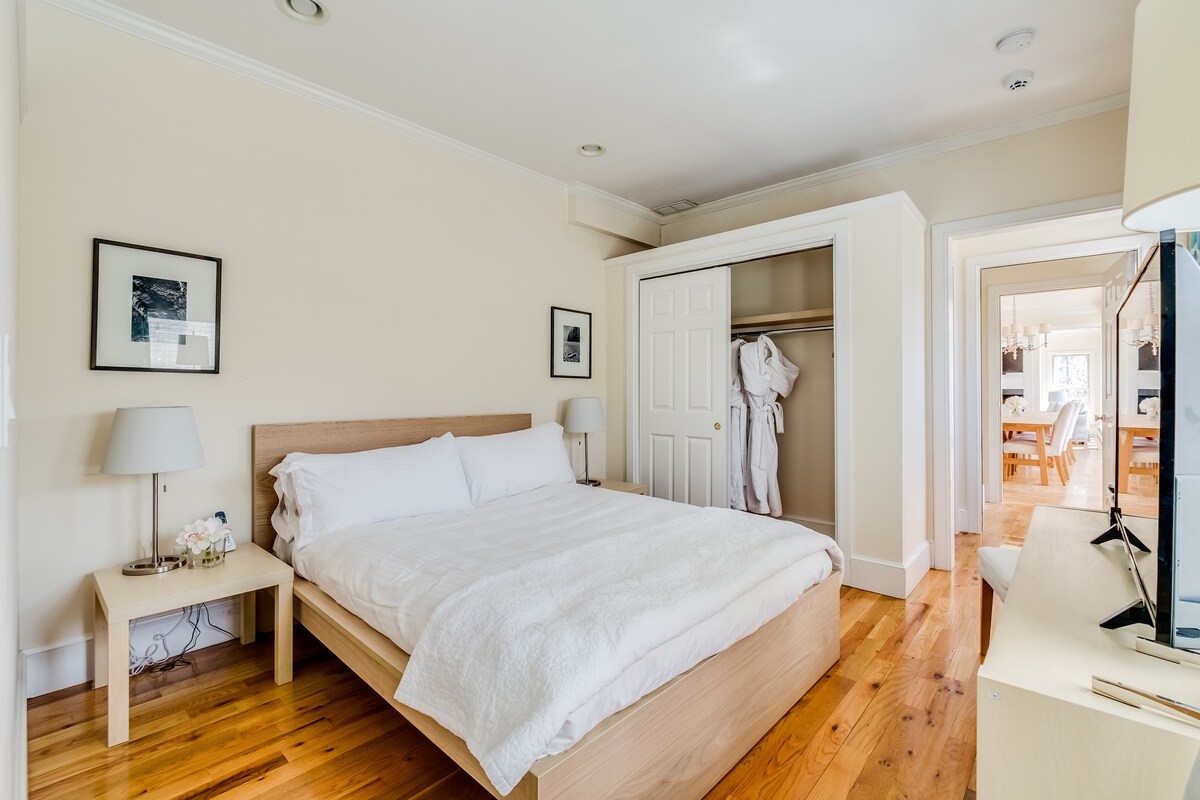 Een van de 6 slaapkamers (eerste verdieping)