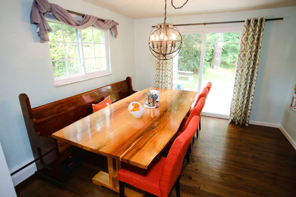 Dining Room - Seats 8 comfortably!