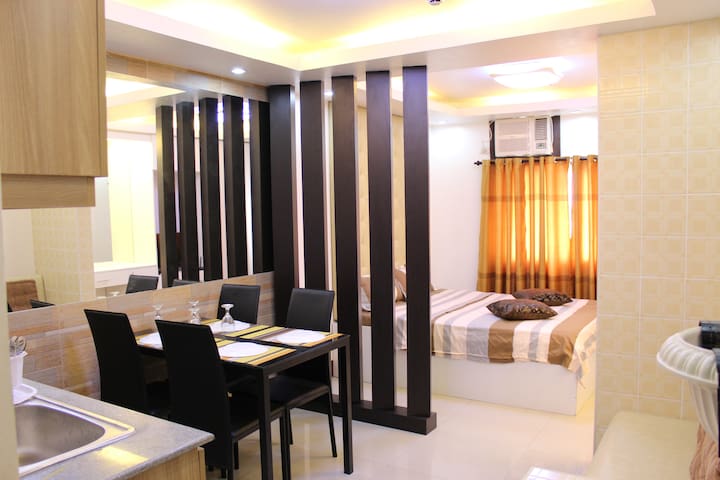 Oriental Themed Room Near SM & Robinsons Galleria